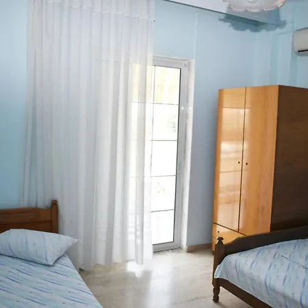 Ainalis Apartment *
